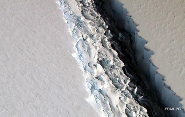 В ближайшее время от Антарктиды отколется крупнейший айсберг