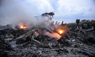 Bellingcat выведала, кто транспортировал в Донбасс сваливший MH17 Бук