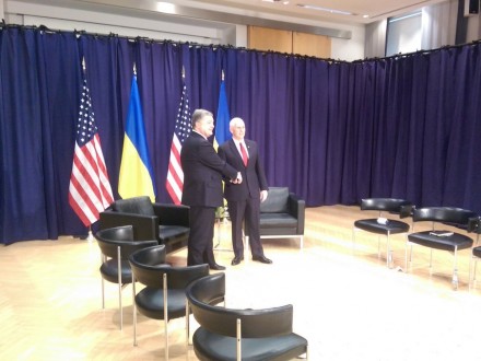П.Порошенко взялся переговоры с вице-президентом США
