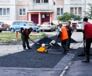 На ремонт дворов в Киеве выделят 100 миллионов гривен