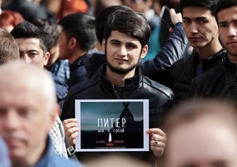 Крымчане и севастопольцы вышли на митинги против террора [фото]