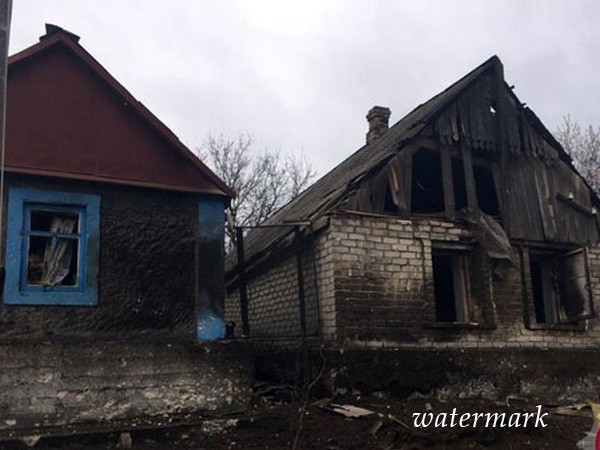 В Авдеевке вследствие обстрела боевиков повреждены восемь домов(фото)
