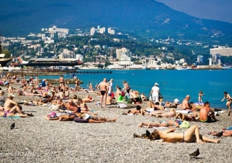 Большинство пляжей Крыма еще не готовы к курортному сезону