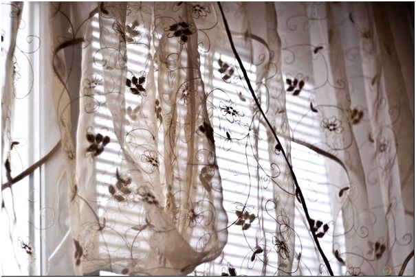 Фото — 2 Воздушная штора из органзы