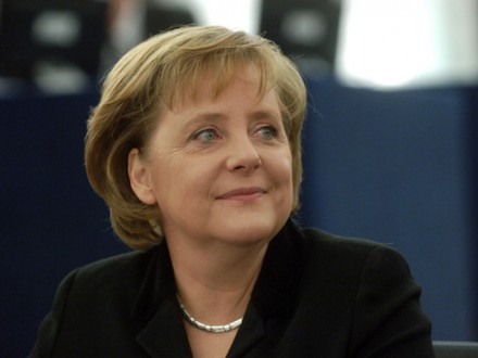 А.Меркель: Украина должна получить доступ к своей меры на Донбассе