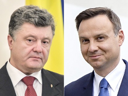 П.Порошенко обсудил с А.Дудой инцидент с демонтажем украинского монумента в Польше