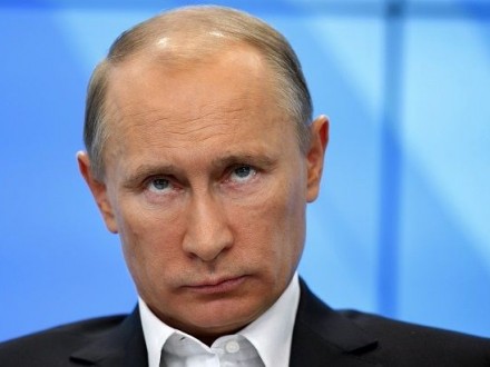 В.Путин проигнорировал П.Порошенко в приветственном обращении ко Дню Победы