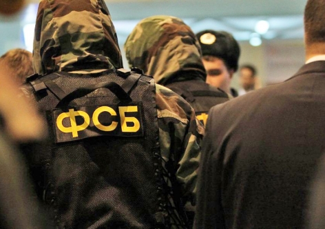 Крымские пограничники застопорили дядьку и бабу, находящихся в федеральном розыске