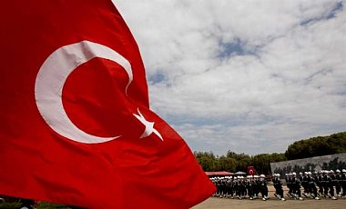 В Турции за связи с Гюленом взяли 35 журналистов
