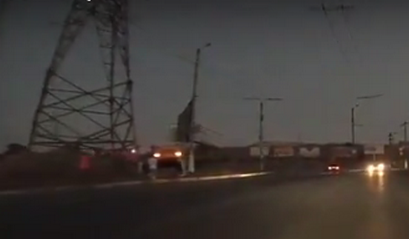 В ДТП под Севастополем потерпел водитель ВАЗа, у переправы "опрокинулась" иномарка [фото, видео]