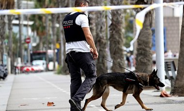 Теракт в Барселоне: полиция разыскивает новоиспеченного подозреваемого