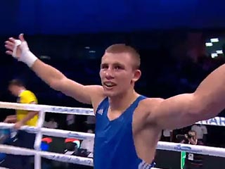 Александр Хижняк стал финалистом ЧМ по боксу в Гамбурге