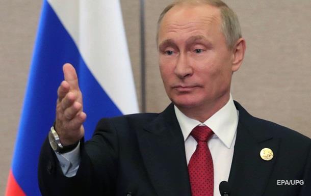 Путин назвал санкции против РФ нелепыми