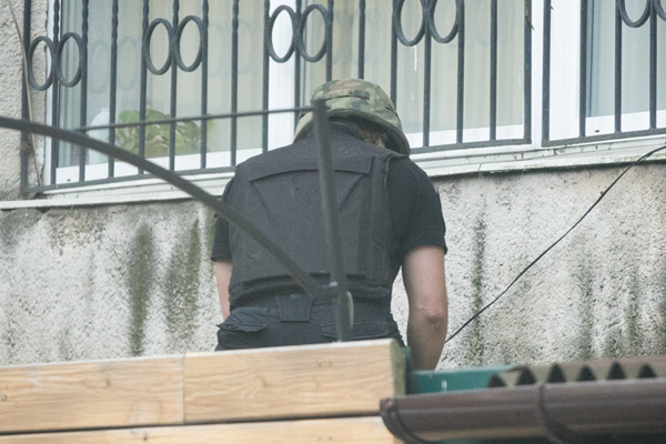 В Ивано-Франковске безвестные прикрепили гранату на фасаде фокуса польской культуры(фото)