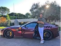 Криштиану Роналду за 340 тысяч евро взял спорткар, разгоняющийся до ста километров в час за 2,9 секунды