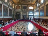 Венецианская комиссия призвала Порошенко привнести в Раду собственный проект закона об Антикоррупционном суде