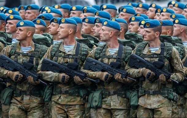 Украину с оружием готовы защищать 54% – опрос