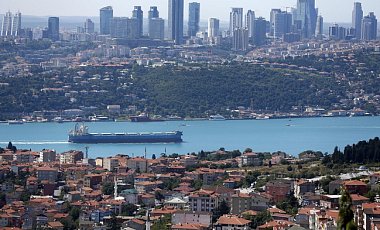 Турция закрывает свои порты для прибывающих из Крыма судов