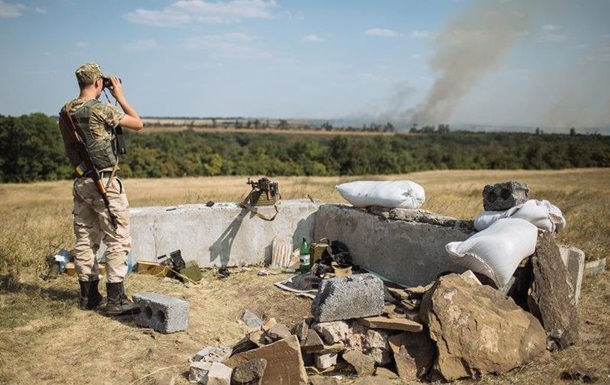Штаб АТО насчитал 22 обстрела украинских позиций