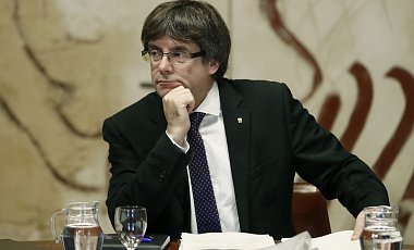 Каталония обнародует о самостоятельности, если Мадрид отнимет ее автономии