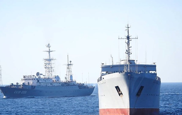 ВМС рассказали о переходе кораблей в Азовское море