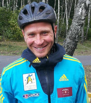 Сергей Семенов сделал победный дубль на ЧУ по летнему биатлону