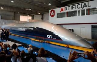 Наконец-то стало знаменито, как смотрится пассажирская капсула Hyperloop. Возникло видео