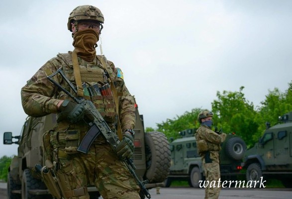 Опосля взрывов в Черниговской области охрану арсеналов усилили по всей Украине