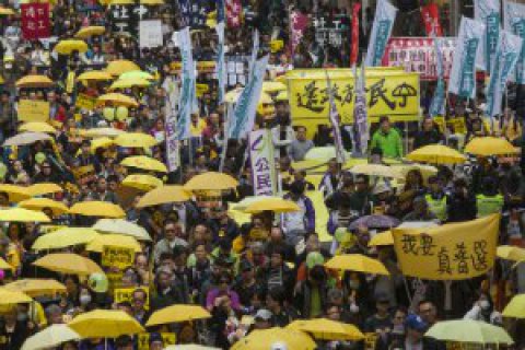 В Гонконге накануне массовых протестов полиция изъяла рекордную партию взрывчатки