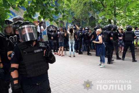 В Донецкой области протестуют из-за возможных фальсификаций на выборах(освежено)