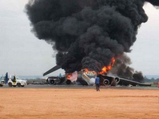 В Ливии ракетой изничтожили украинский самолет: что произошло