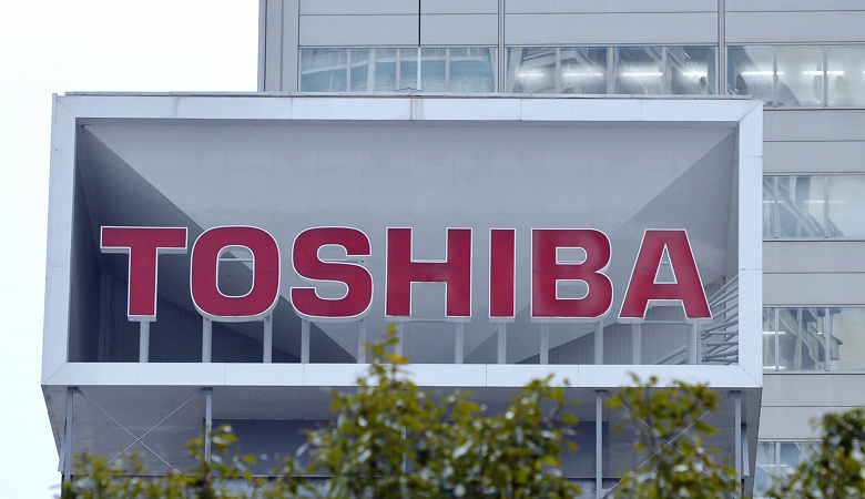Бражка Toshiba отчиталась за минувший квартал — прибыль сменилась убытком