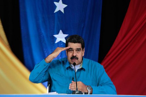 Делегация Мадуро отказалась от переговоров с оппозицией, назначенных на сегодня