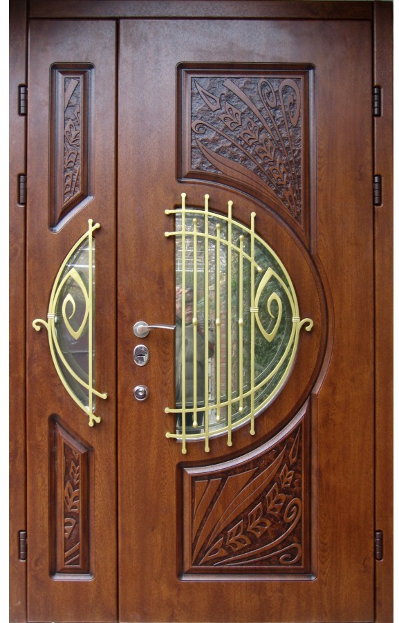 Двухстворчатые входные металлические двери преимущества конструкции, фото в интерьере