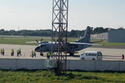 "Новоиспеченная почта" закончила тестовую авиадоставку из Киева во Львов